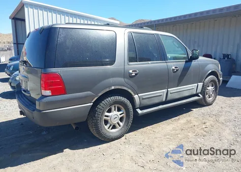 2004 Ford Expedition Nbx/Xlt z USA, uszkodzony, nr VIN 1FMFU16L54LA93460